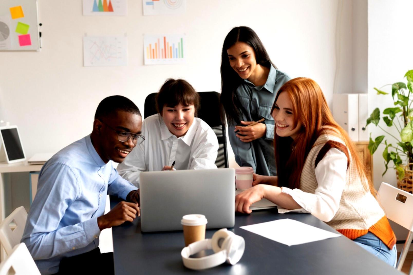 Salle de serveurs professionnelle avec baies réseau